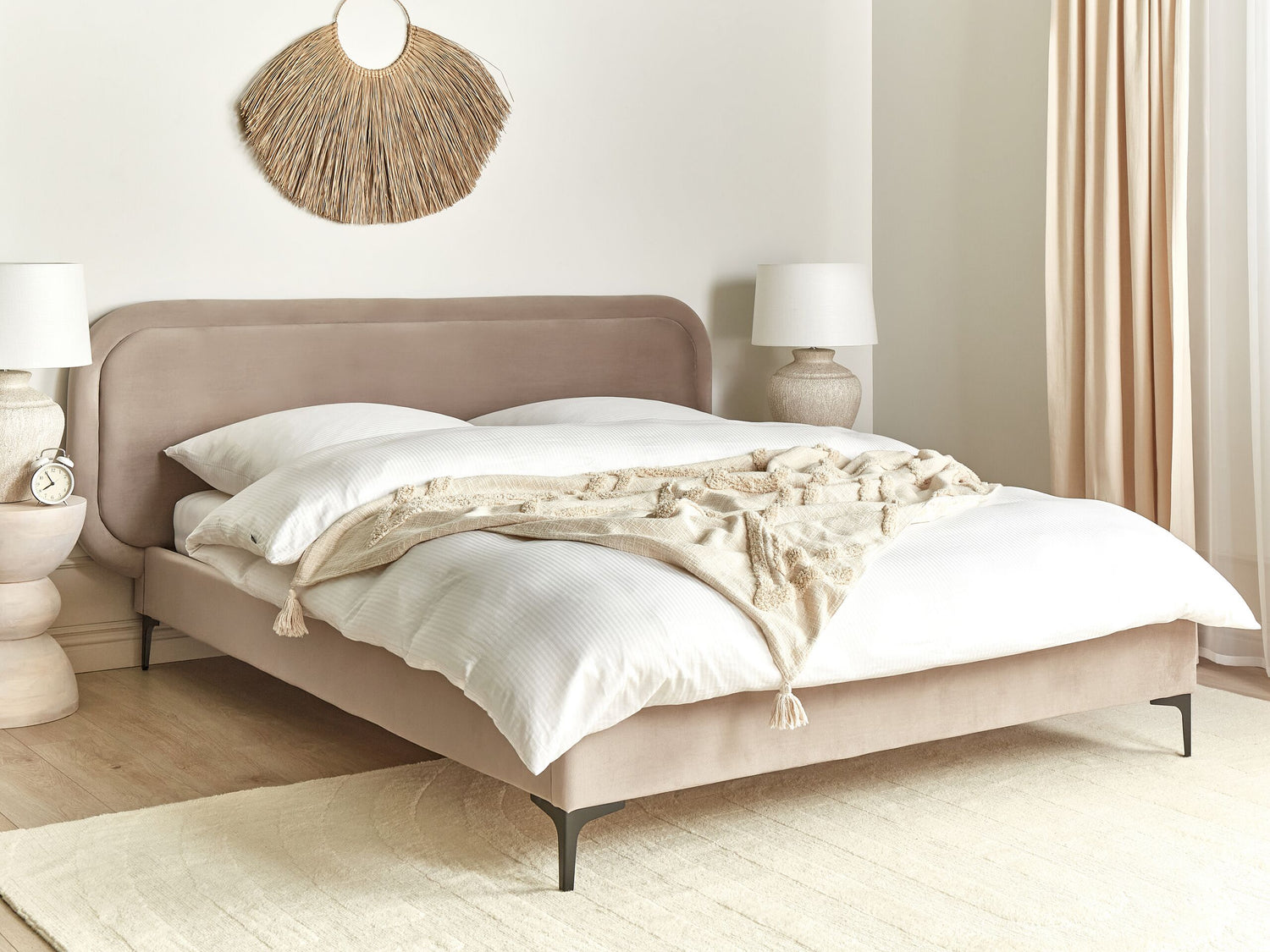 Beliani - SUZETTE - Tweepersoonsbed - Taupe - 160 x 200 cm - Polyester