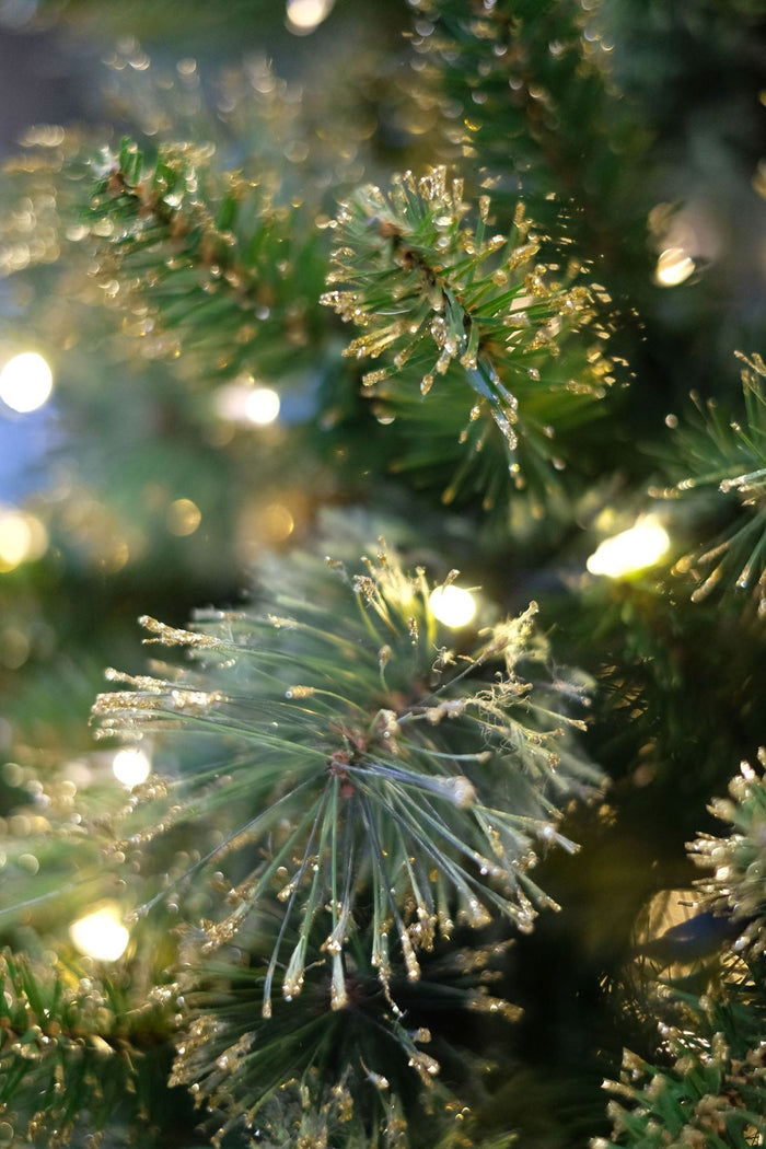 Shimmery Golden Bristle verlichte kunstkerstboom - 213 cm - Groen met