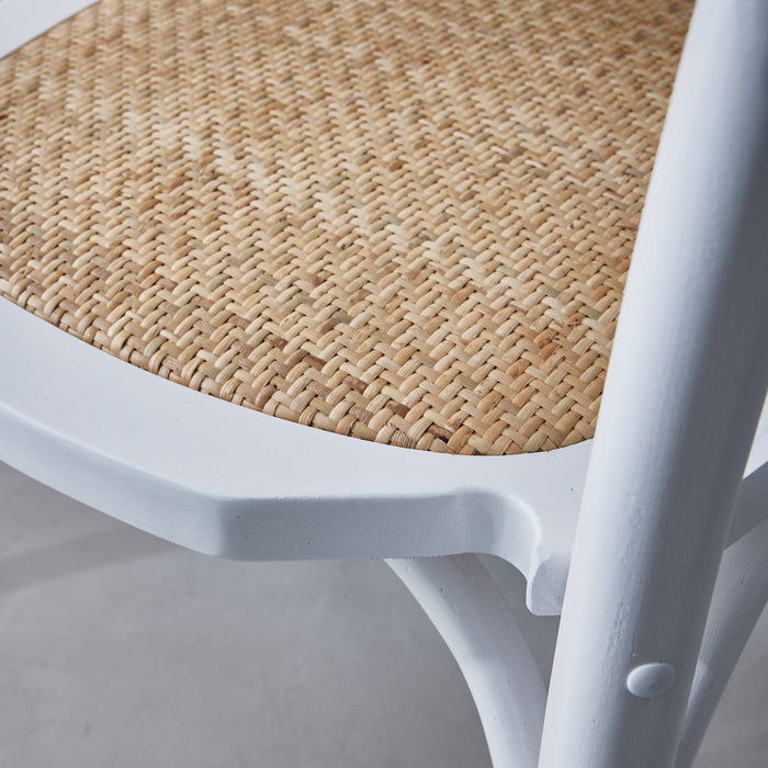 sweeek - Vintage rubberhouten en rotan stoelen (set van 2)