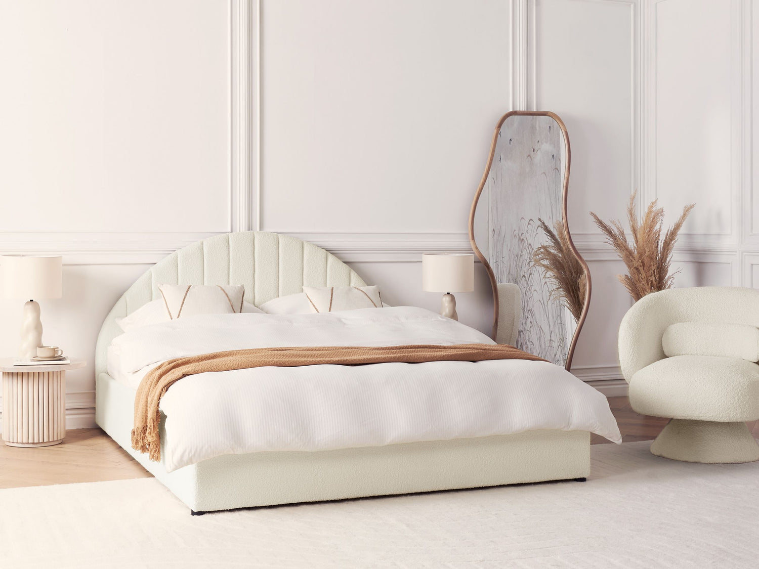 Beliani-CHADENET-Tweepersoonsbed-Gebroken wit-160 x 200 cm-Bouclé