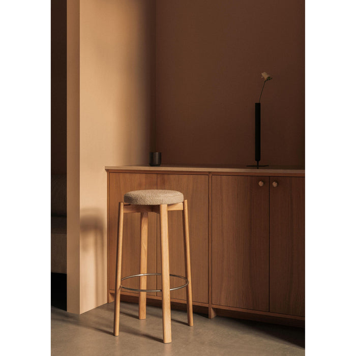 Audo Copenhagen Passage barkruk H76 walnoot Vidar Pink 0526|staal