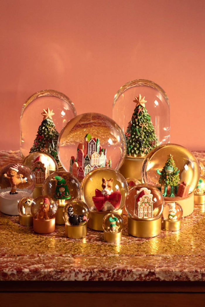 Sissy-Boy Sneeuwbol met peperkoekhuisje