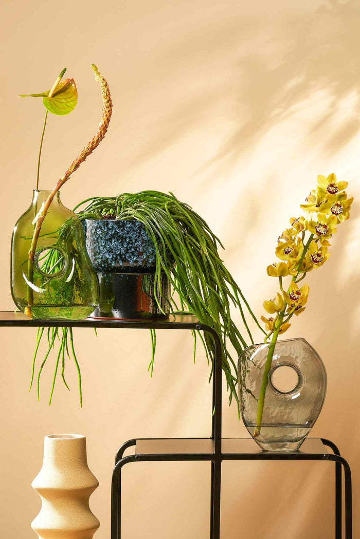 Mica Decorations Jay Vaas - L18 x B7,5 x H22,5 cm - Glas - Grijs