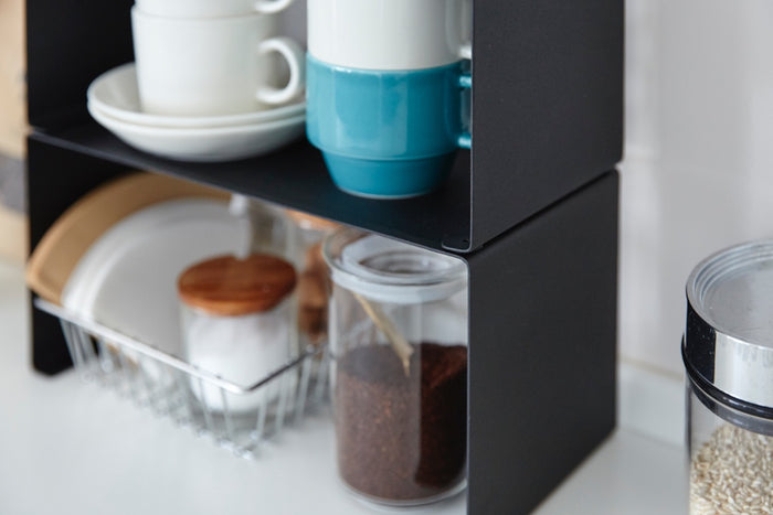 Yamazaki Smal Stapelbaar Keukenrekje - Tower - Zwart