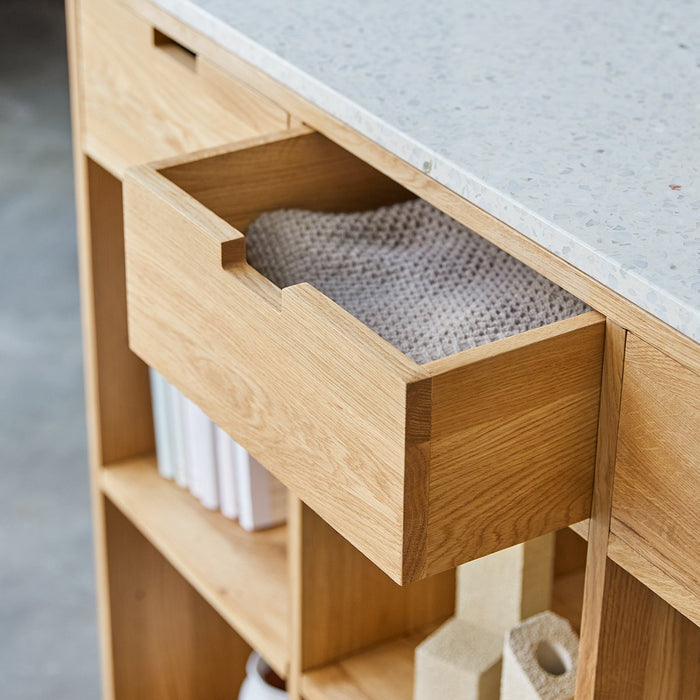 Tikamoon - Miho - Dressoir in eiken en wit premium terrazzo