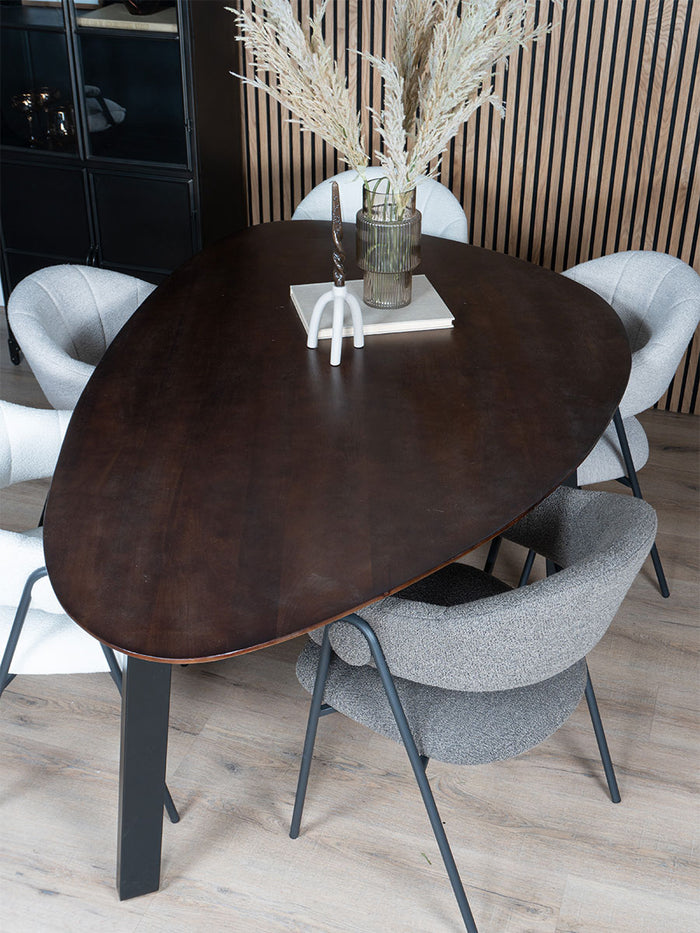 Home67 - Eettafel Tinus Bruin - Kiezelvormig 200 cm