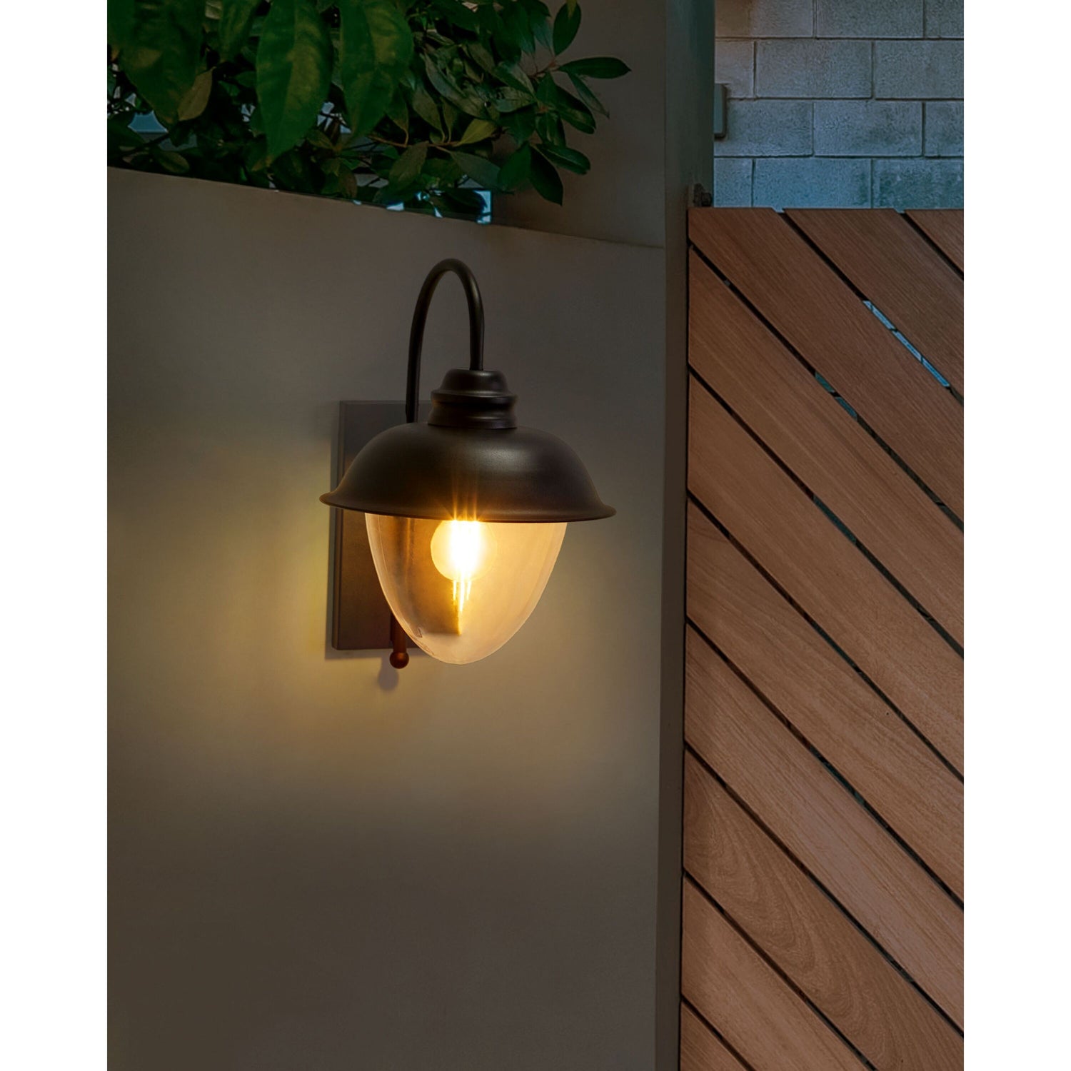 Beliani - BANKA - Tuin wandlamp - Matzwart - Metaal