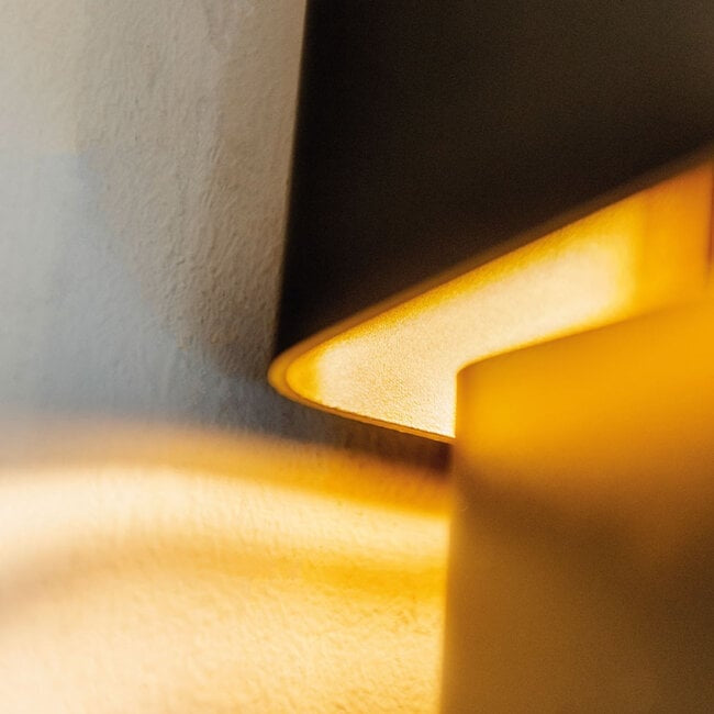 Artdelight Wandlamp Layers Zwart - Goud Up & Down 27.5x20cm excl. 3 x