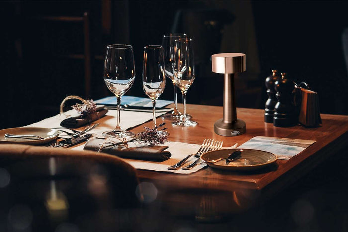 Buccan - Dumbbell tafellamp - Rosegoud