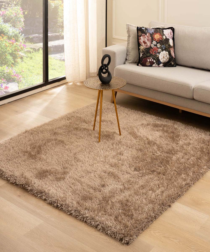 Tapeso Vierkant hoogpolig vloerkleed velvet - Posh beige - 240x240 cm