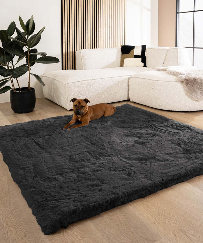 Tapeso Fluffy vloerkleed vierkant - Comfy Deluxe donkergrijs - 100x100