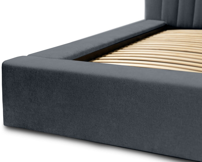 Trae Mobler Como 160 x 200 cm Gestoffeerd Bed Donkerblauw