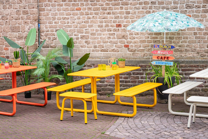 Metalen picknicktafel Max okergeel